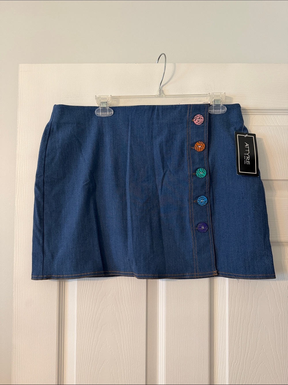 Attyre Blue Denim Mini Skorts with Colorful Button Row size 14 brand new L15
